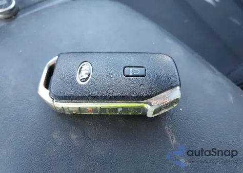 2021 Kia K5 z USA, uszkodzony, nr VIN 0XXG14J20MG020109